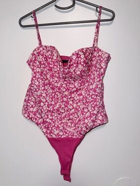 Zara Floral Hot Pink Bodysuit Size Large
